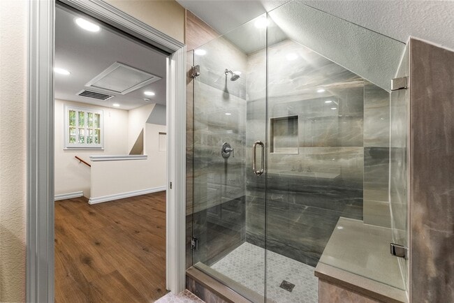 Building Photo - 3901 Hanover St