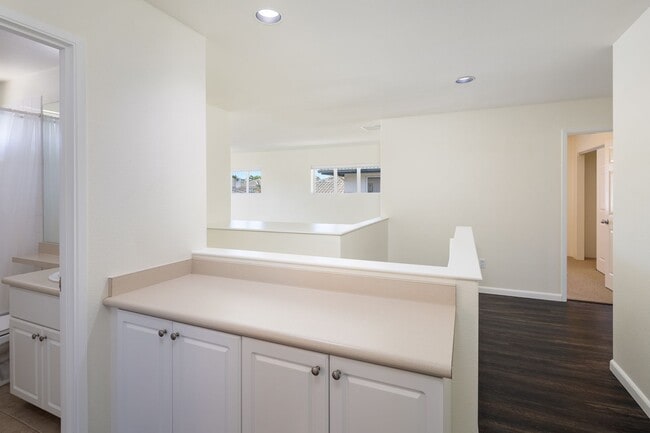 Building Photo - 4 Bed 2.5 Bath in Kapolei Iwalani