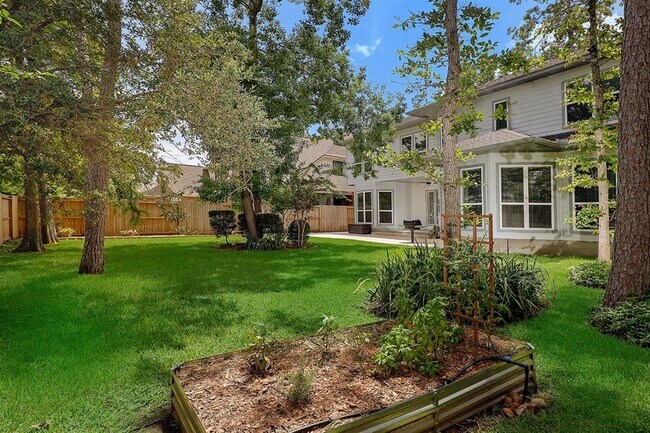 Building Photo - 14 Graceful Elm Ct