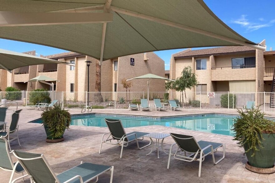 Building Photo - 8055 E Thomas Rd