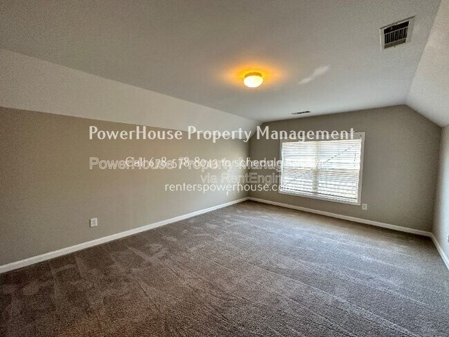 Building Photo - 2403 Walnut Tree Ln