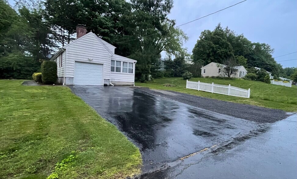 Spacious Driveway - 80 Klarman Dr