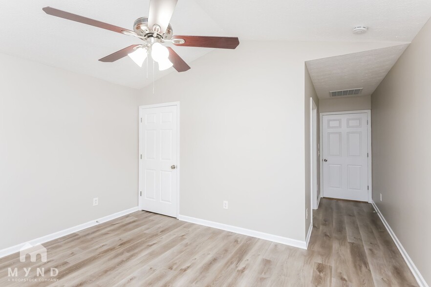 Building Photo - 6155 Smoke Ridge Ln