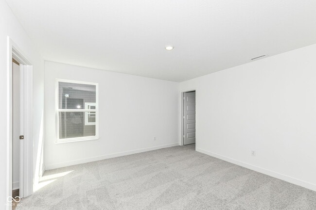 Building Photo - 5134 Golden Grv Dr