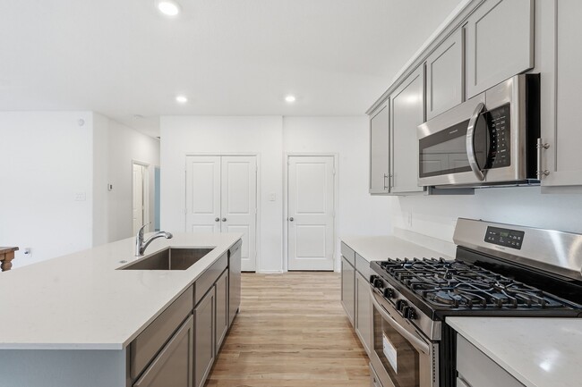 Building Photo - 2822 Paradise Rdg Wy