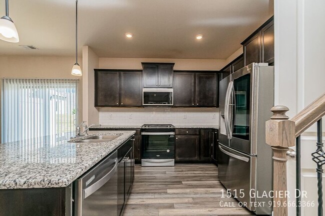 Building Photo - 1515 Glacier Dr