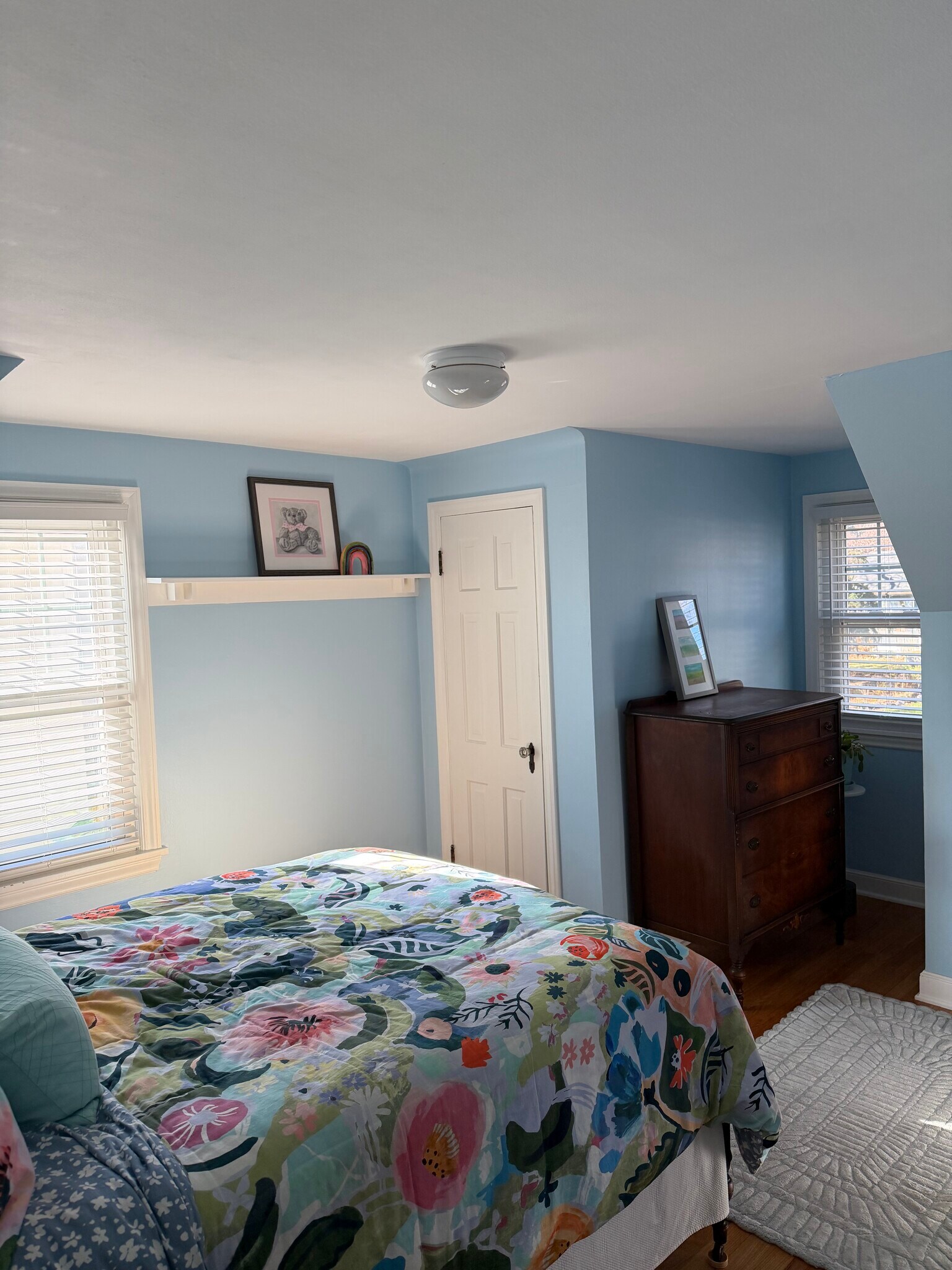 Building Photo - 821 Minakwa Dr