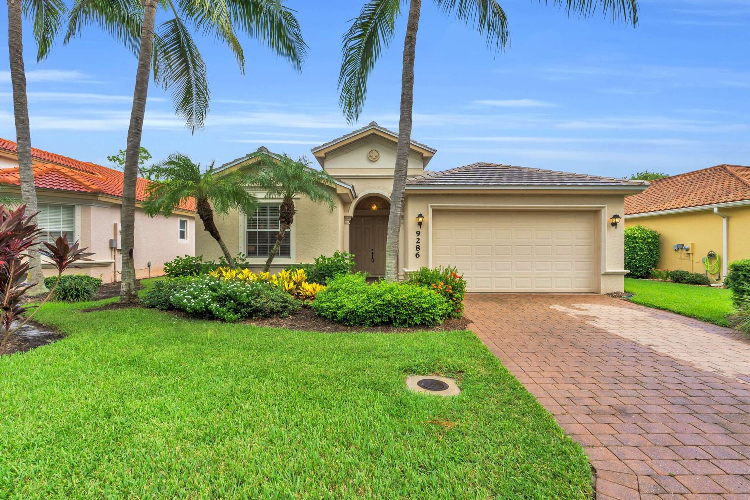 Building Photo - 9286 Spanish Moss Way