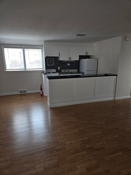 Building Photo - 1405 Washington St