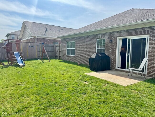 Building Photo - 914 Baden Manor Dr