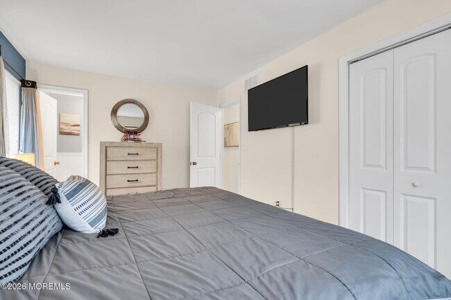 Building Photo - 658 Driftwood Pl