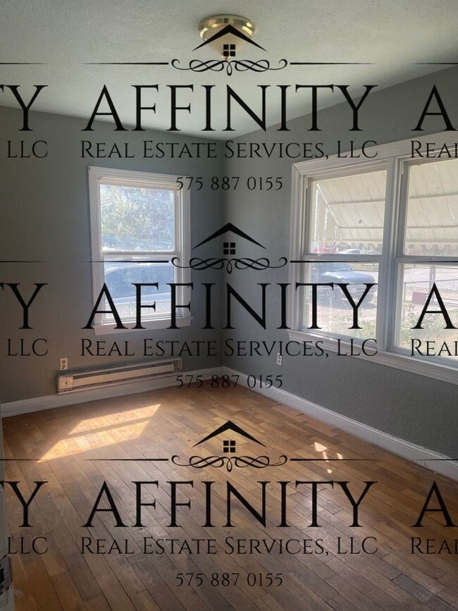 Building Photo - 3 bedroom home