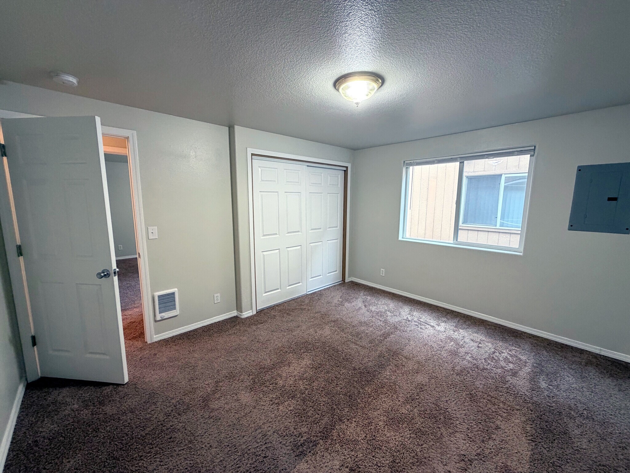 Building Photo - 1047 8th Ave