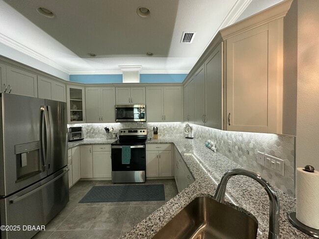 Building Photo - 811 Margaritaville Ave