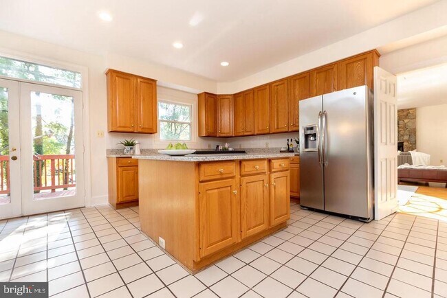 Building Photo - 6413 Wilson Ln