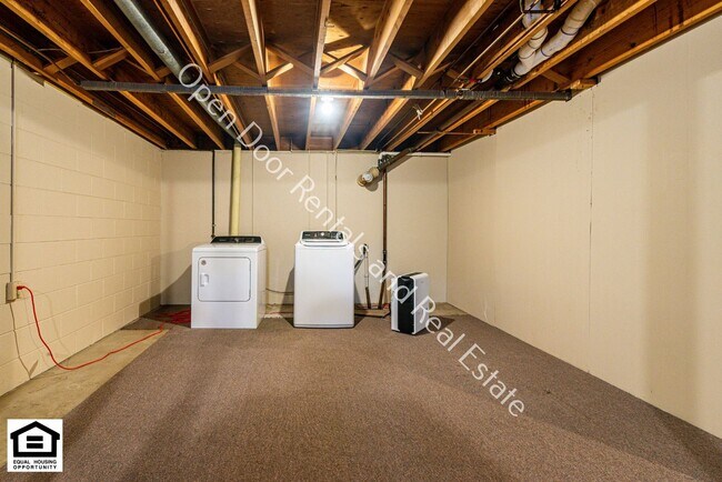 Building Photo - 5121 Ardmore Ave