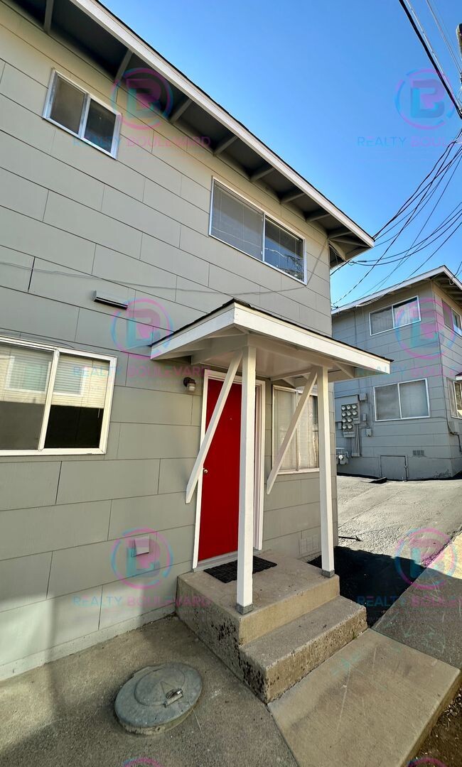 Building Photo - Delightful One-Bedroom + Office Near Idlew...