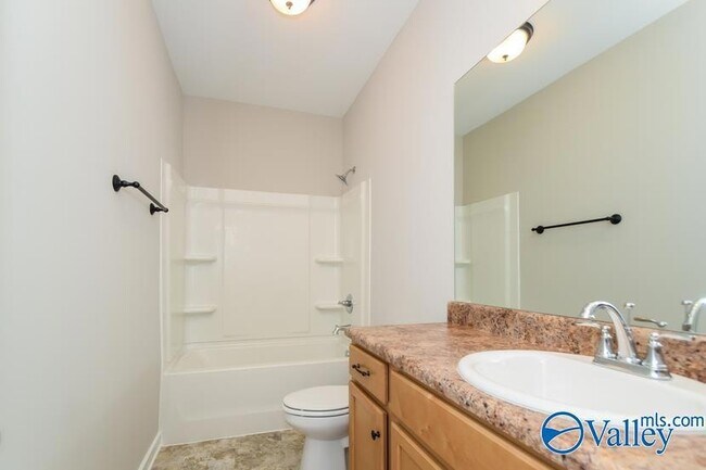 Building Photo - 46 HAWK LN