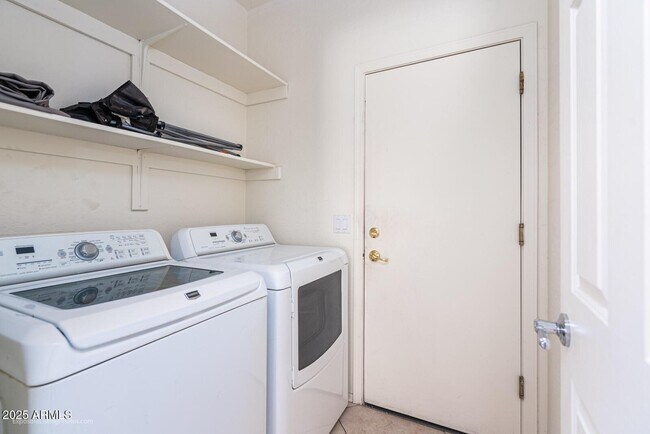 Building Photo - 26162 N 68th Dr