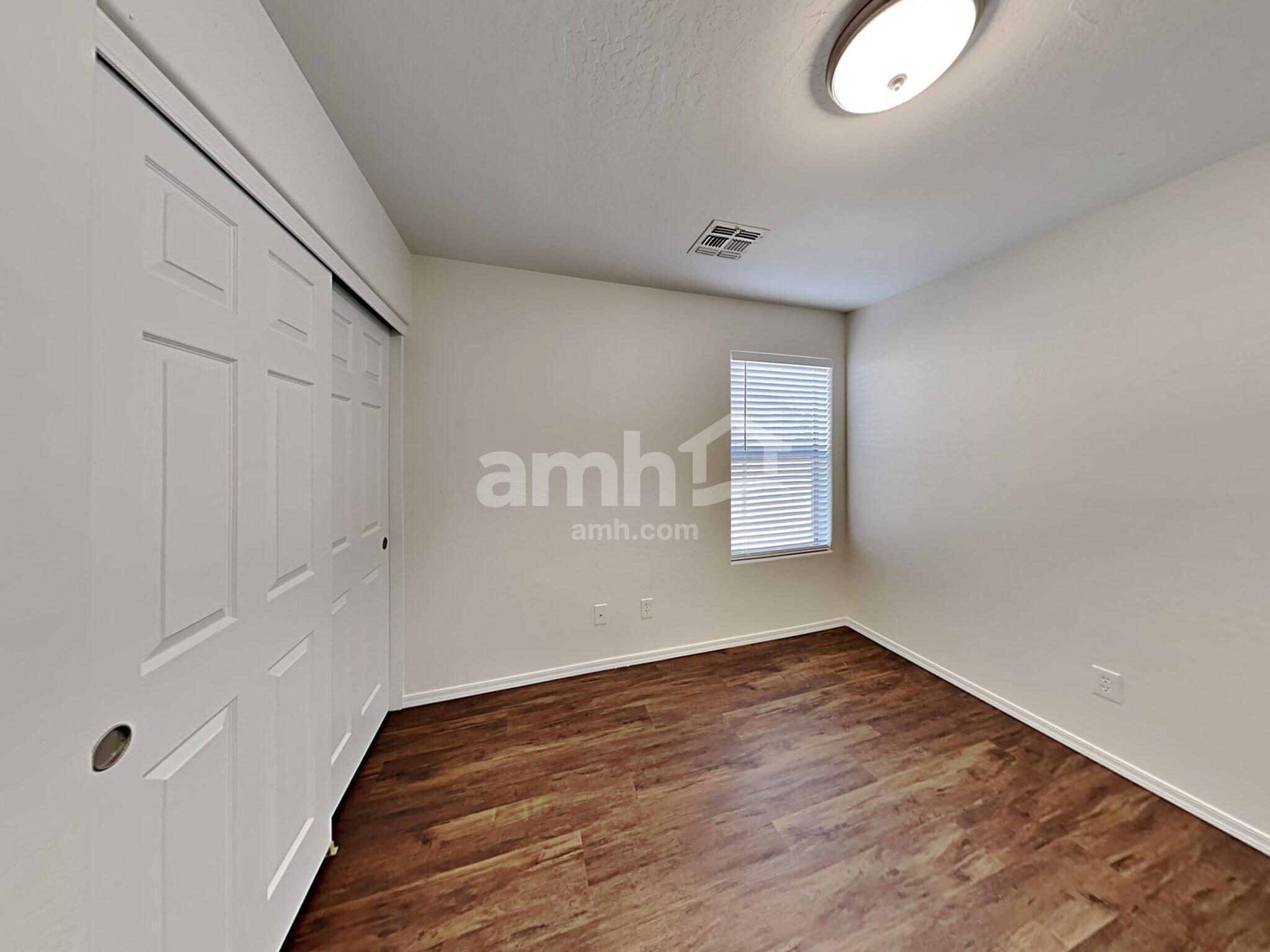 Building Photo - 13365 W Desert Rock Dr