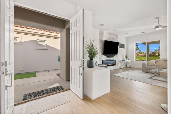 Building Photo - 78370 Cll Las Ramblas