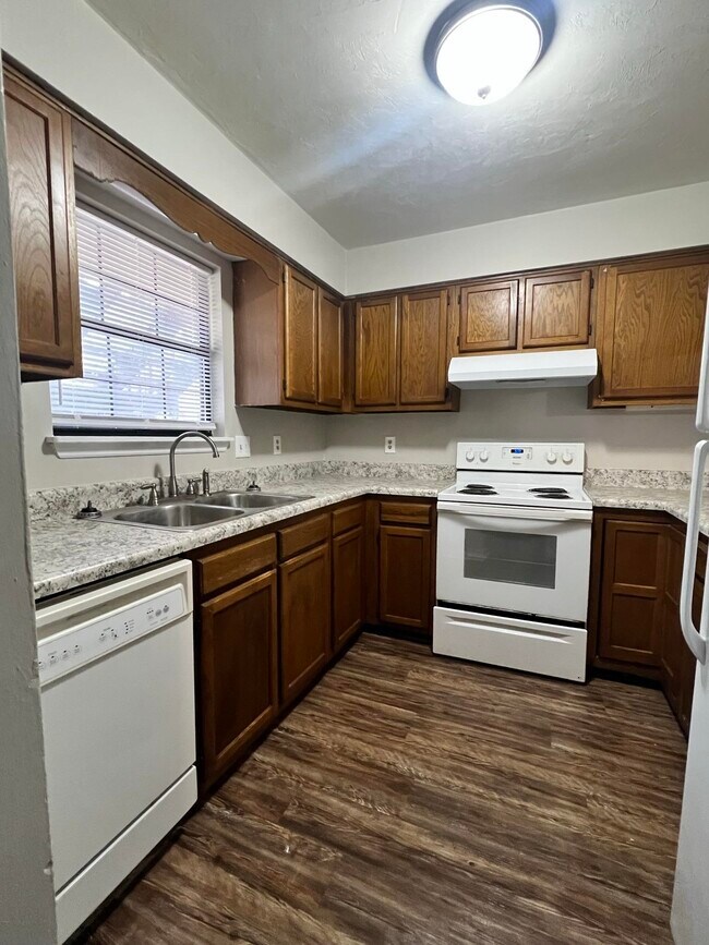 Building Photo - 2968 Woodrich Dr