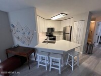 Building Photo - 17 Arbor Club Dr