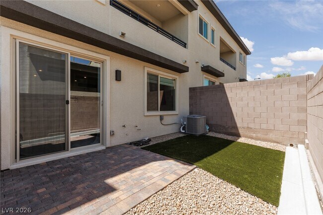 Building Photo - 11934 Vector Ray Ave