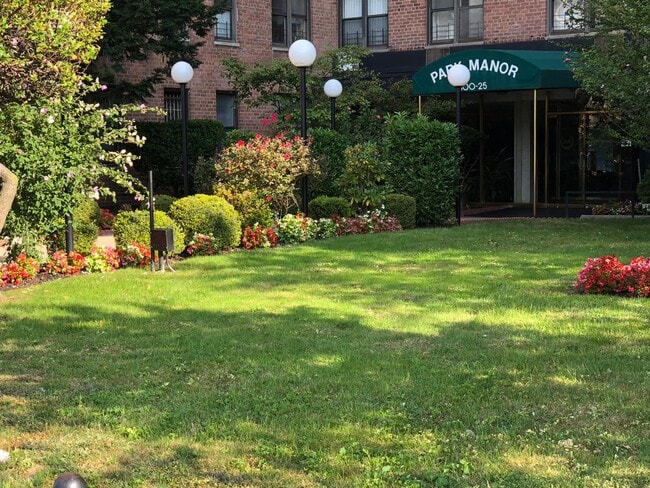 Building Photo - 10025 Queens Blvd