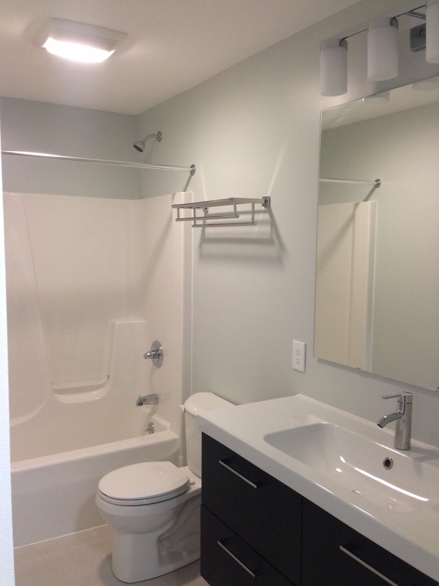 Modern updated bathroom. - 874 A Pleasant Ridge Rd