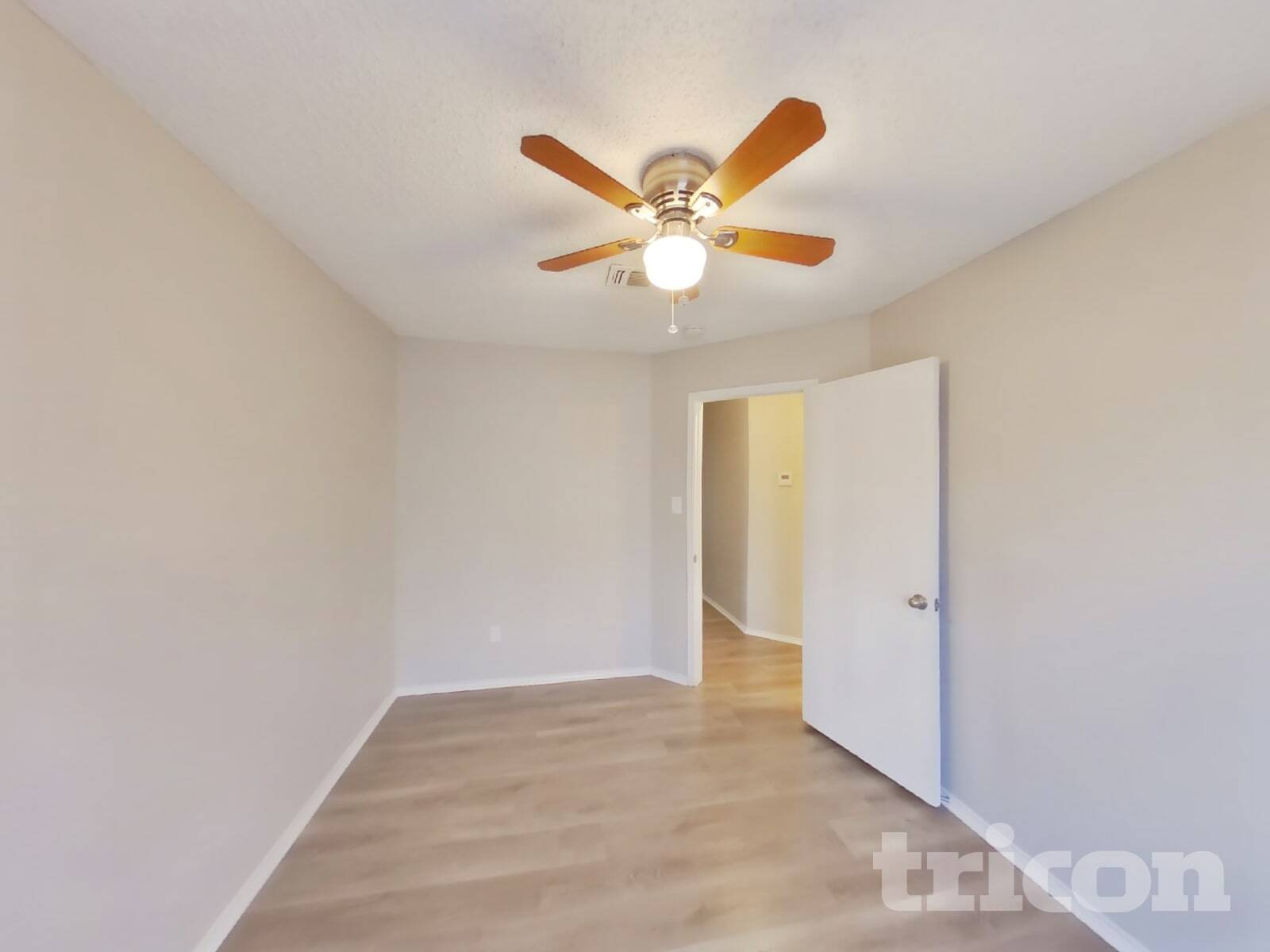 Building Photo - 327 Moss Hill Dr