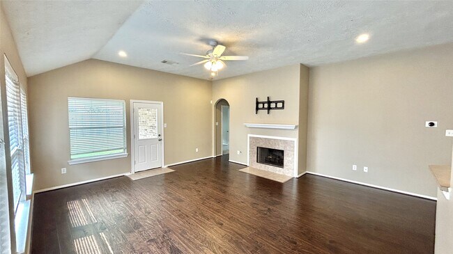 Building Photo - 5030 Birch Manor Ln