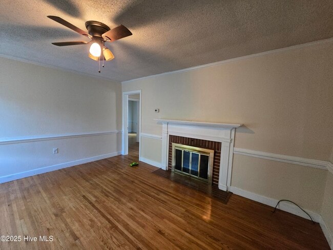 Building Photo - 1105 E Williams Cir