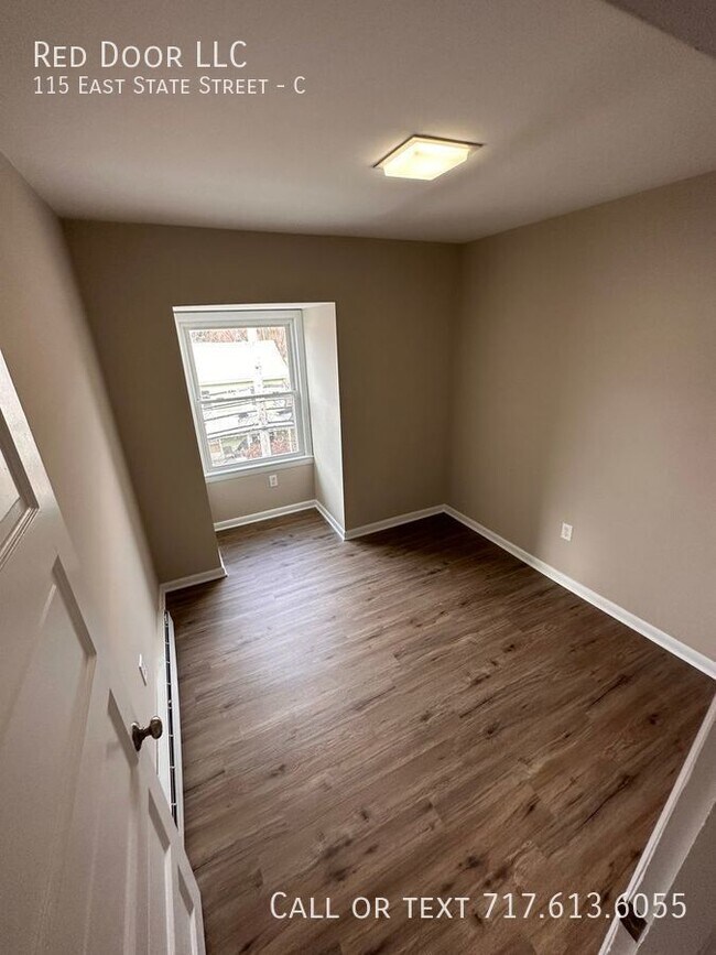 Building Photo - 115 E State St