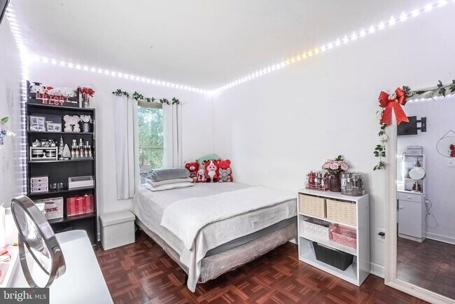 Building Photo - 9832 Buckner Rd