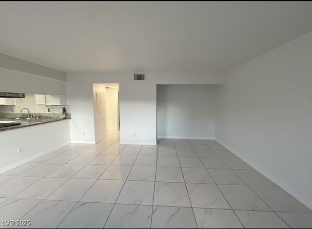 Building Photo - 4030 E Carey Ave