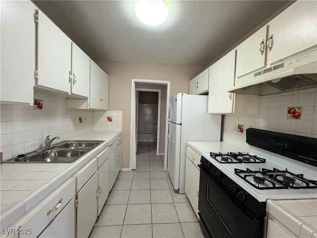 Building Photo - 67 N Christy Ln