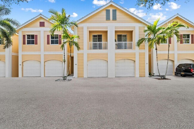 Building Photo - 515 SW 18th Ave