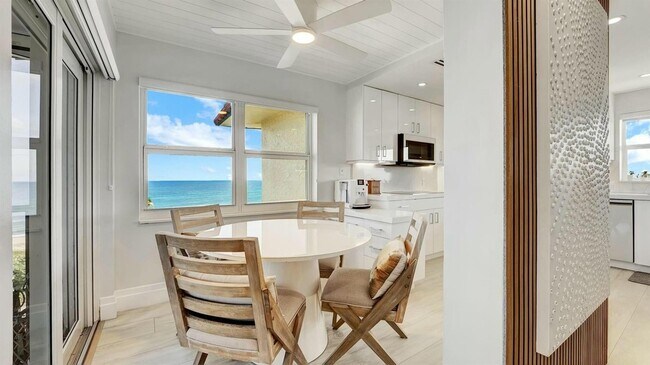 Building Photo - 2871 N Ocean Blvd