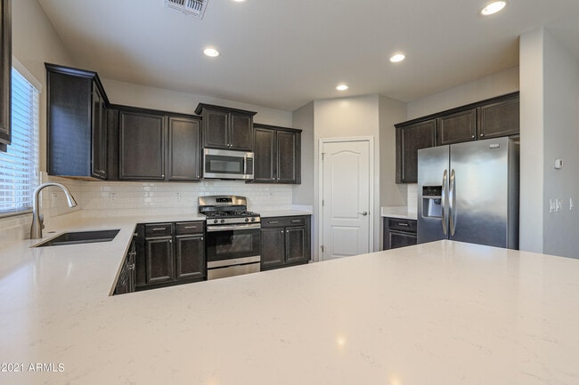 Building Photo - 2736 E Mews Rd