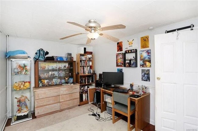 Building Photo - 706 Nash Rd