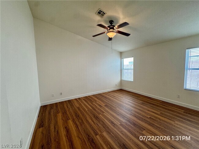 Building Photo - 1833 Sierra Hills Way