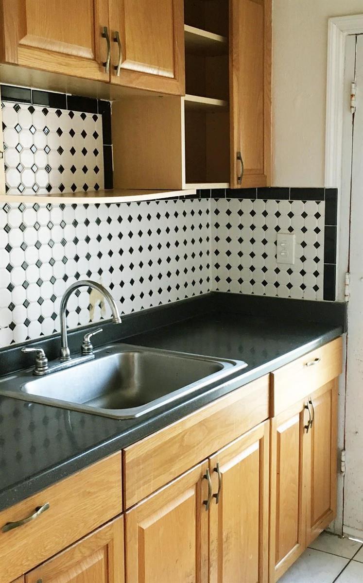 Building Photo - 631 SW 11th St