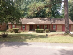 Building Photo - 1711 Valley Ridge Dr