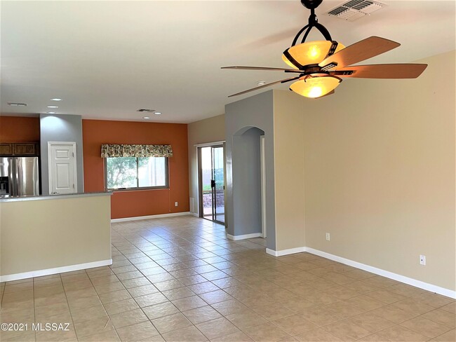 Building Photo - 5579 W Dove Loft Dr