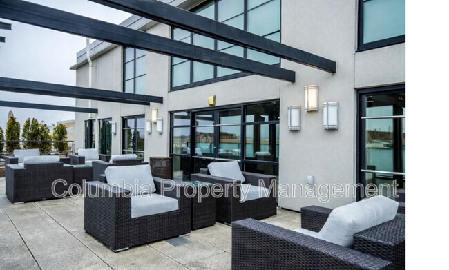 Building Photo - 1133 14th St NW