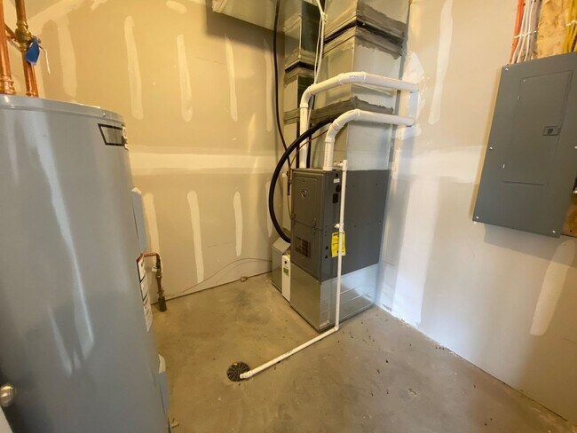 Building Photo - NEW CONSTRUCTION - 3 bdrm/2 bath Townhome!