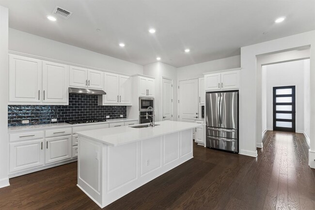 Building Photo - 5208 Watusi Bend