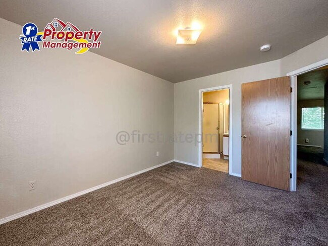 Building Photo - 4721 W Pasadena Ln