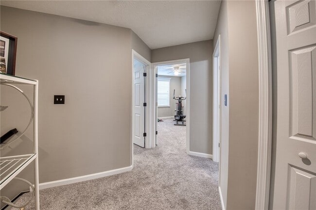 Building Photo - 109 Shaley Dr